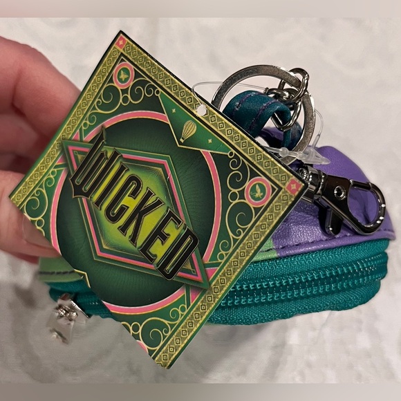 Wicked Mini Backpack Coin Purse Keychain Limited Edition NWT - Picture 3 of 7